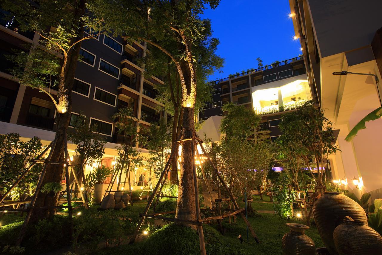 Icheck Inn Trams Square Chiang Mai Exteriör bild