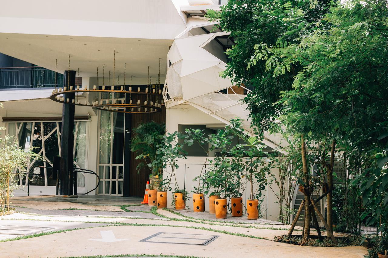 Icheck Inn Trams Square Chiang Mai Exteriör bild