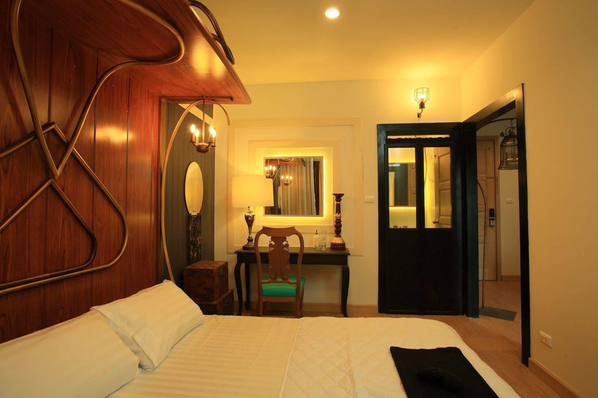Icheck Inn Trams Square Chiang Mai Exteriör bild